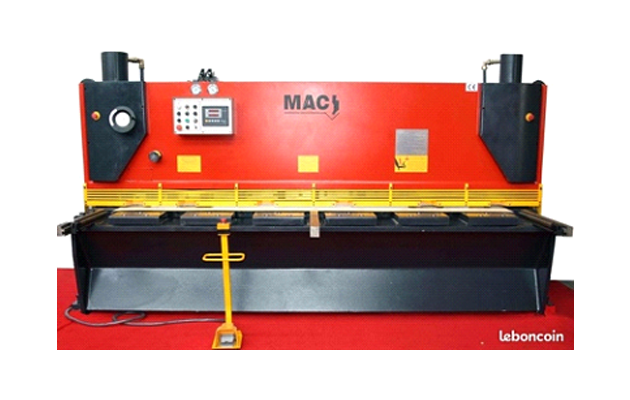 distribution machine Mac  près de Clermont-Ferrand